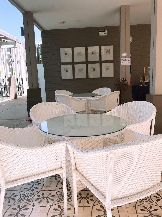 บ้านเพียงเพลิน HHQ Exterior foto